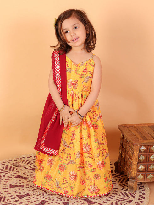 Vastramay SISHU Girl's Yellow Floral Print Anarkali Kurta With Dupatta